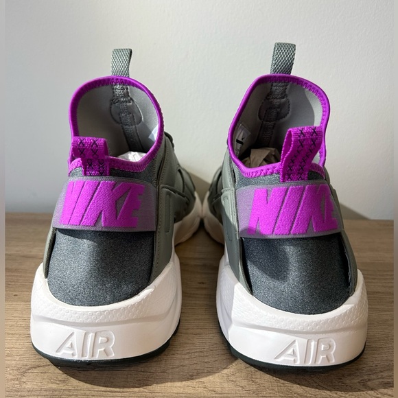 NIKE AIR HUARACHE | MENS 11 - USED TWICE / AMAZING CONDITION - Picture 3 of 6